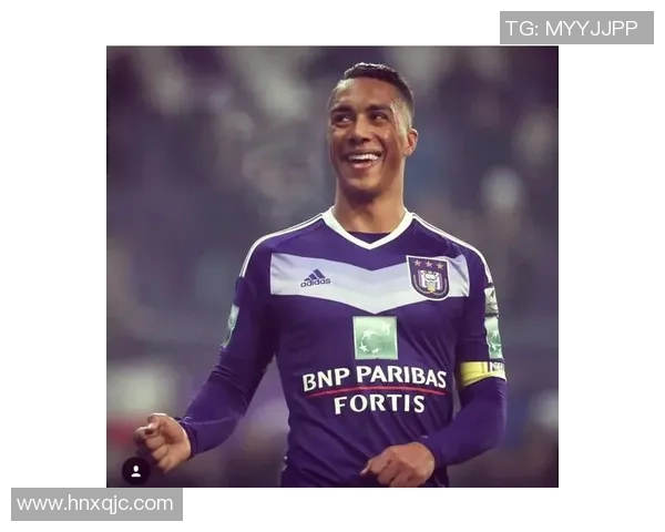 国际足坛最年轻新星闪耀赛场展现无限潜力与未来希望